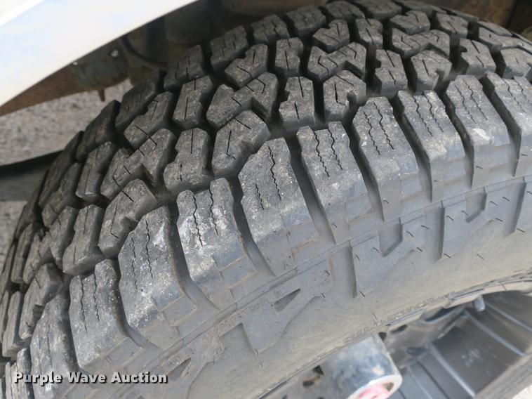 image for item DB8954 1987 Ford F150 XLT Lariat pickup truck