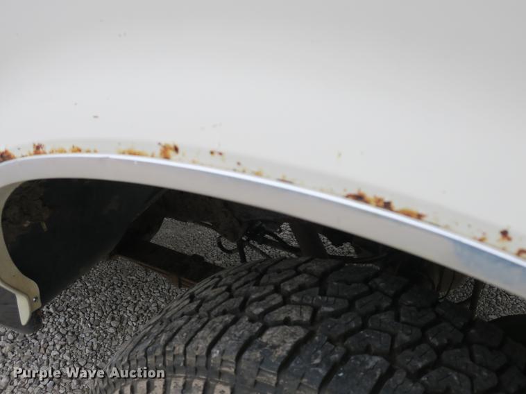 image for item DB8954 1987 Ford F150 XLT Lariat pickup truck