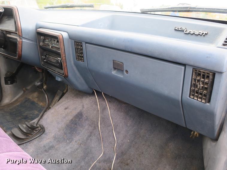 image for item DB8954 1987 Ford F150 XLT Lariat pickup truck