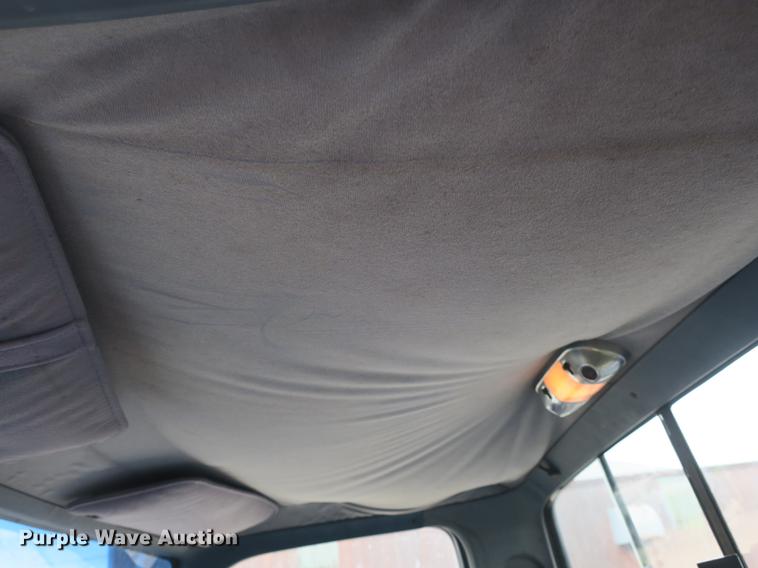 image for item DB8954 1987 Ford F150 XLT Lariat pickup truck