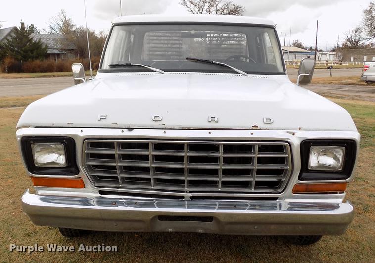 image for item DB9042 1979 Ford F250 Custom Ext. Cab pickup truck