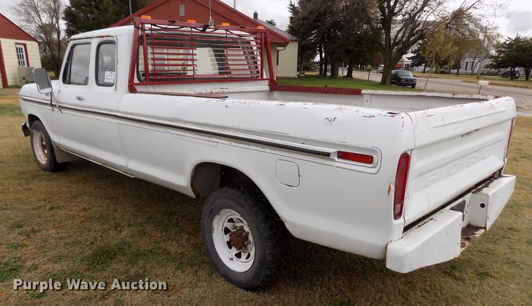 image for item DB9042 1979 Ford F250 Custom Ext. Cab pickup truck