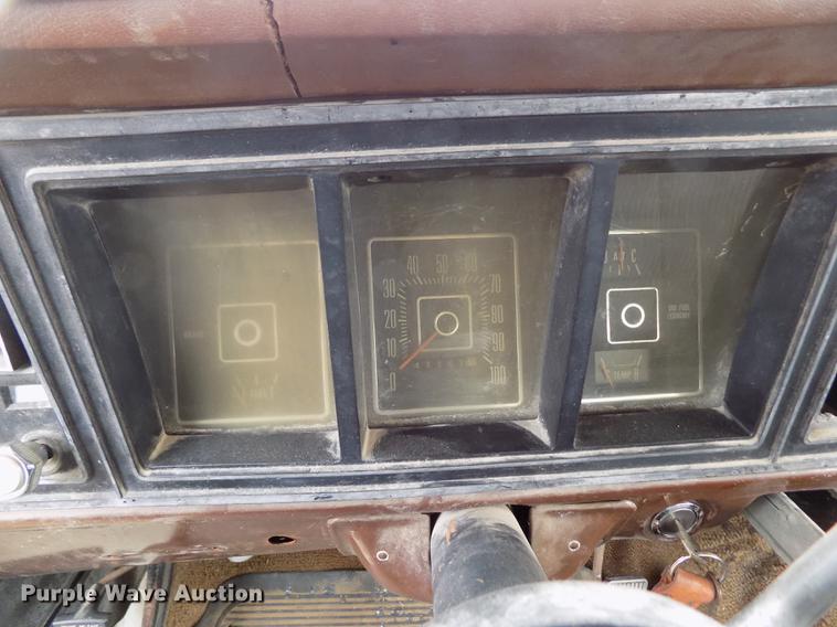 image for item DB9042 1979 Ford F250 Custom Ext. Cab pickup truck