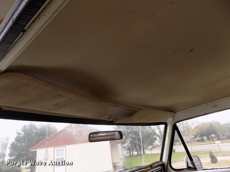 image for item DB9042 1979 Ford F250 Custom Ext. Cab pickup truck