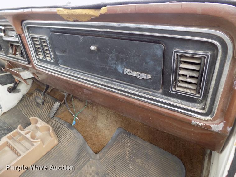 image for item DB9042 1979 Ford F250 Custom Ext. Cab pickup truck