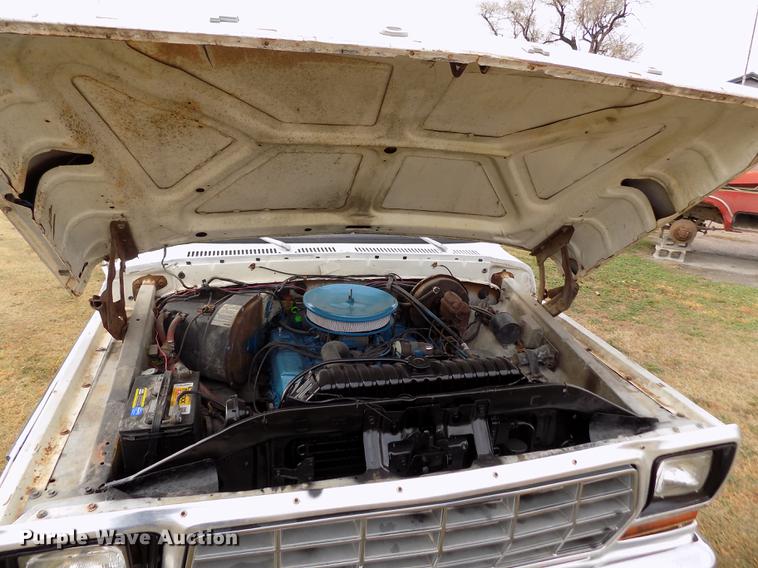 image for item DB9042 1979 Ford F250 Custom Ext. Cab pickup truck