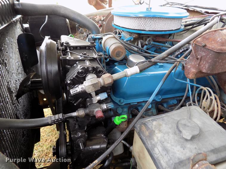 image for item DB9042 1979 Ford F250 Custom Ext. Cab pickup truck