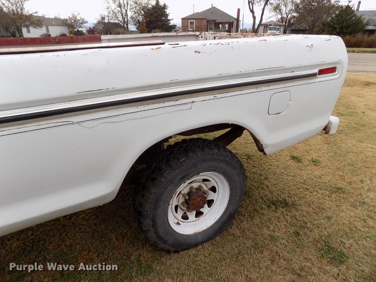 image for item DB9042 1979 Ford F250 Custom Ext. Cab pickup truck