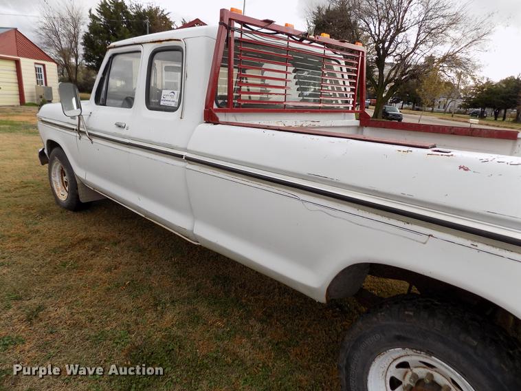 image for item DB9042 1979 Ford F250 Custom Ext. Cab pickup truck