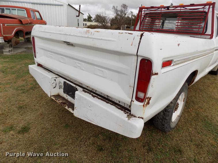 image for item DB9042 1979 Ford F250 Custom Ext. Cab pickup truck