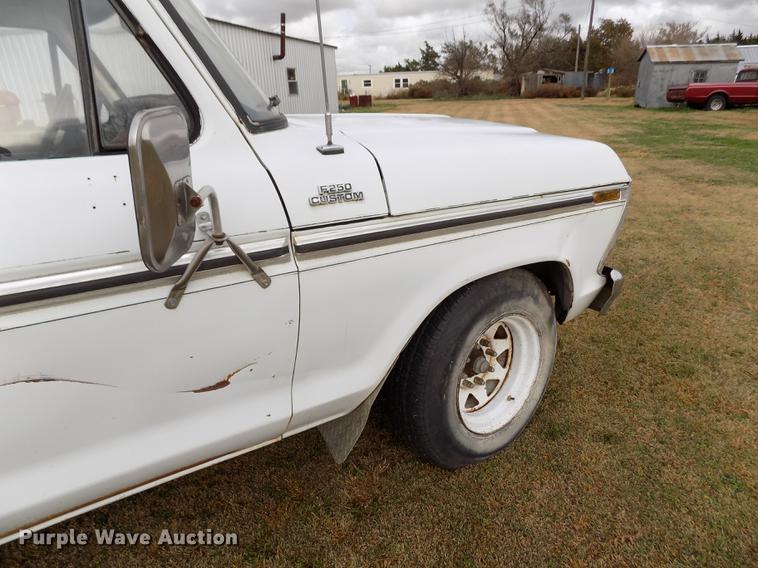 image for item DB9042 1979 Ford F250 Custom Ext. Cab pickup truck