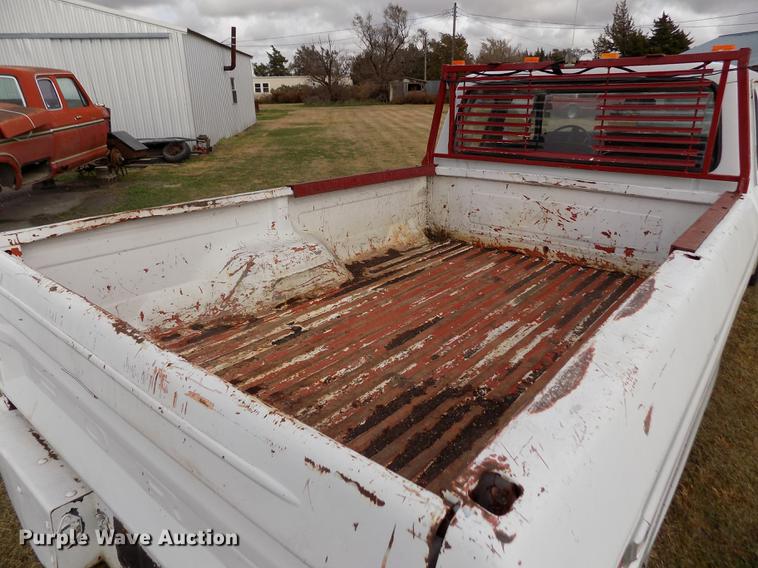 image for item DB9042 1979 Ford F250 Custom Ext. Cab pickup truck