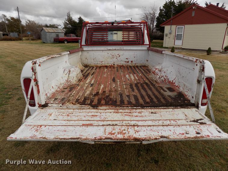 image for item DB9042 1979 Ford F250 Custom Ext. Cab pickup truck