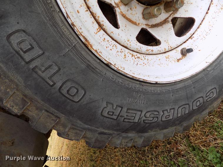 image for item DB9042 1979 Ford F250 Custom Ext. Cab pickup truck