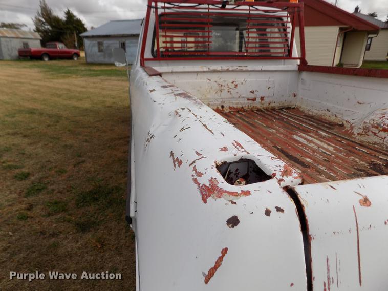 image for item DB9042 1979 Ford F250 Custom Ext. Cab pickup truck