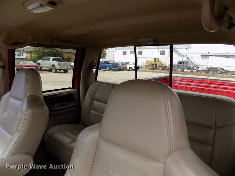 image for item DB9066 2002 Ford F350 Super Duty Lariat Crew Cab pickup truck