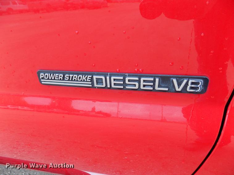 image for item DB9066 2002 Ford F350 Super Duty Lariat Crew Cab pickup truck