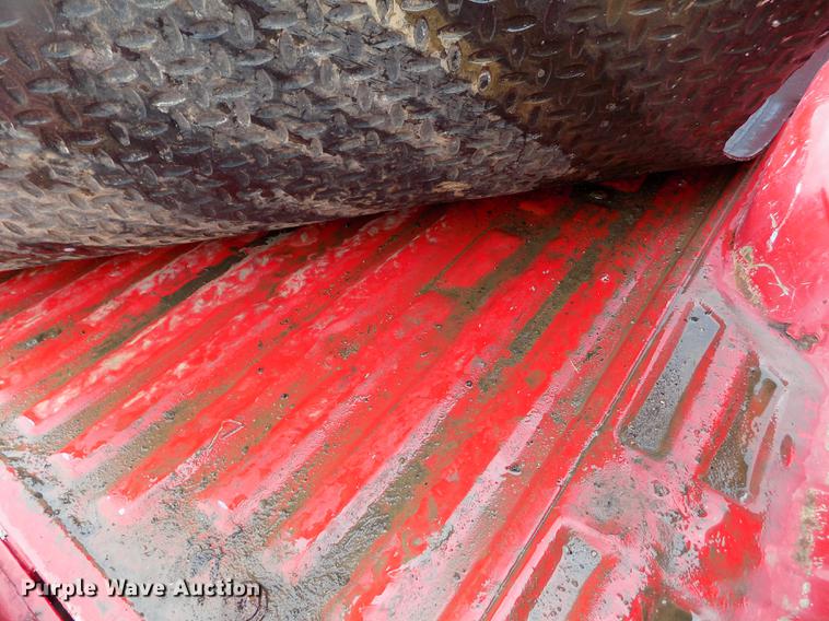 image for item DB9066 2002 Ford F350 Super Duty Lariat Crew Cab pickup truck