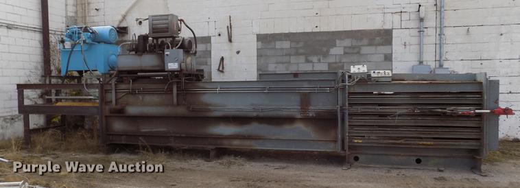 image for item DB9067 Refuse baler