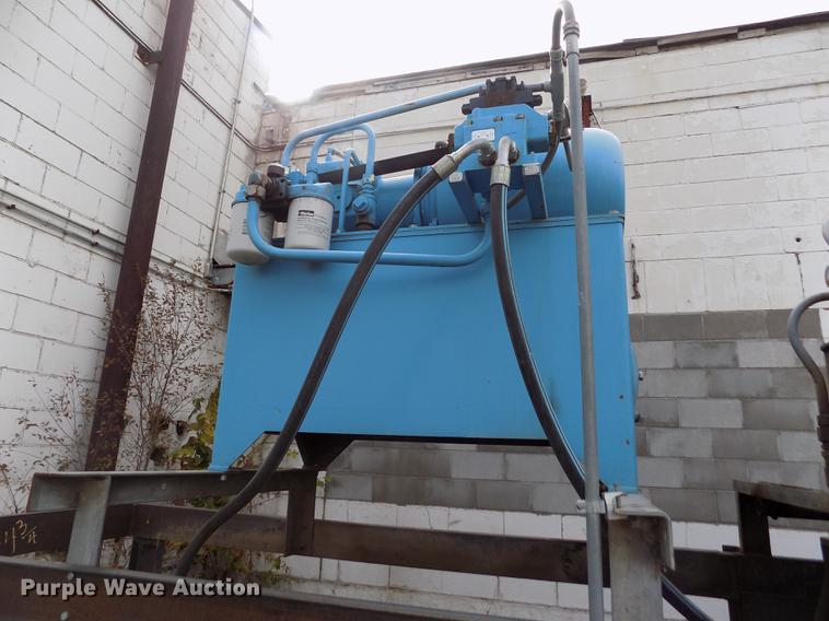 image for item DB9067 Refuse baler