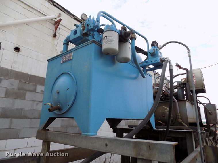 image for item DB9067 Refuse baler