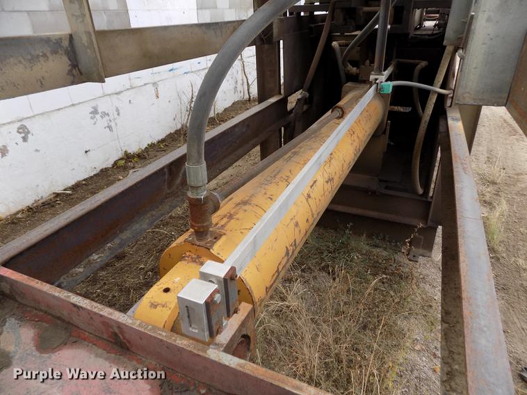 image for item DB9067 Refuse baler