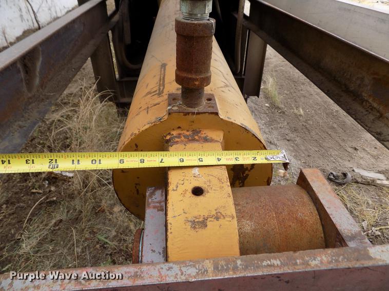 image for item DB9067 Refuse baler