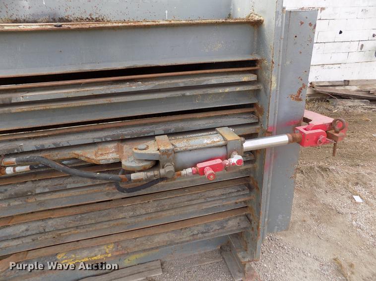 image for item DB9067 Refuse baler