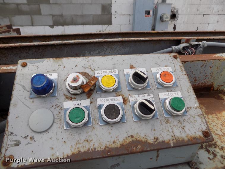 image for item DB9067 Refuse baler