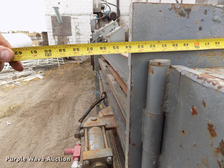 image for item DB9067 Refuse baler
