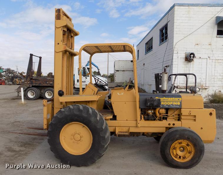image for item DB9068 Massey-Ferguson MF2500 forklift