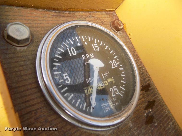 image for item DB9068 Massey-Ferguson MF2500 forklift