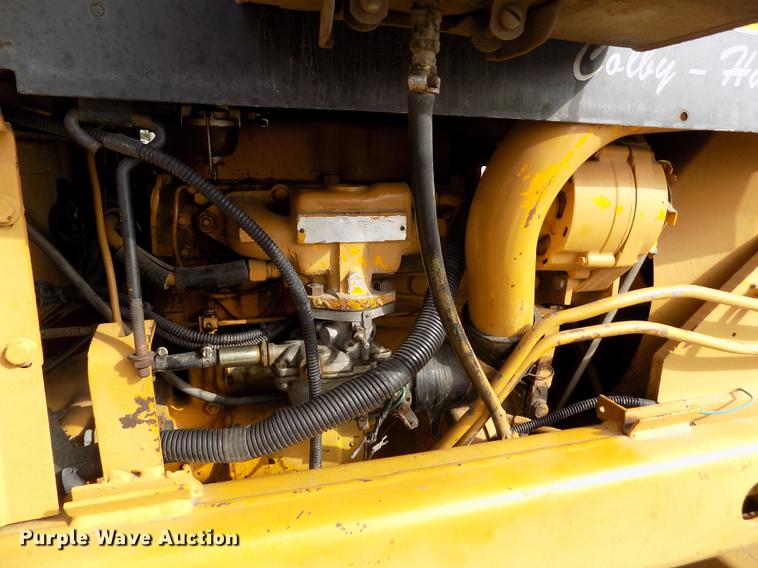 image for item DB9068 Massey-Ferguson MF2500 forklift