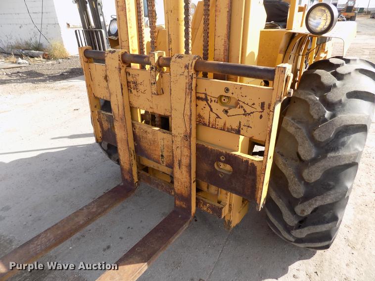 image for item DB9068 Massey-Ferguson MF2500 forklift