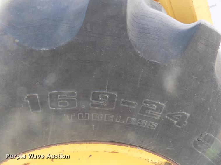 image for item DB9068 Massey-Ferguson MF2500 forklift