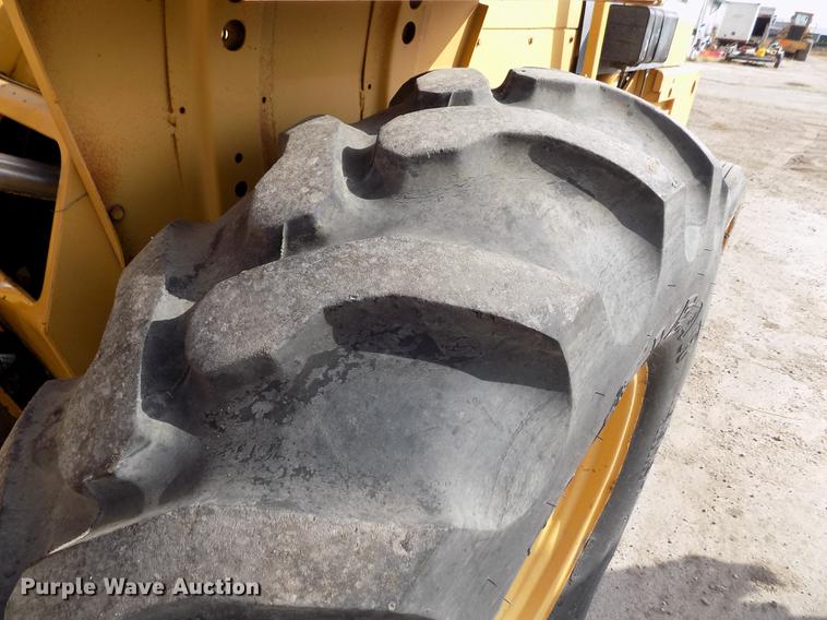 image for item DB9068 Massey-Ferguson MF2500 forklift