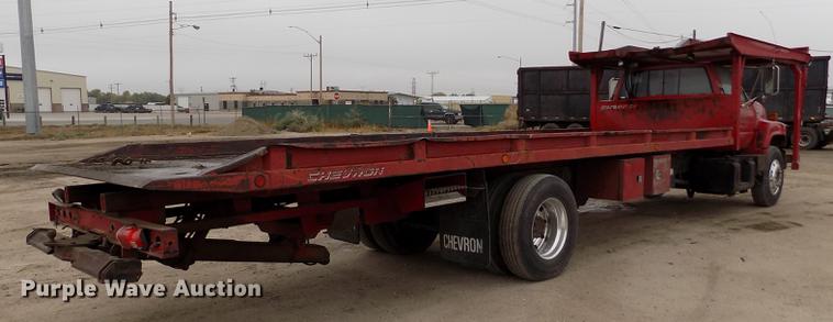 image for item DB9069 1991 GMC TopKick SL rollback truck