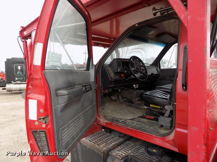 image for item DB9069 1991 GMC TopKick SL rollback truck