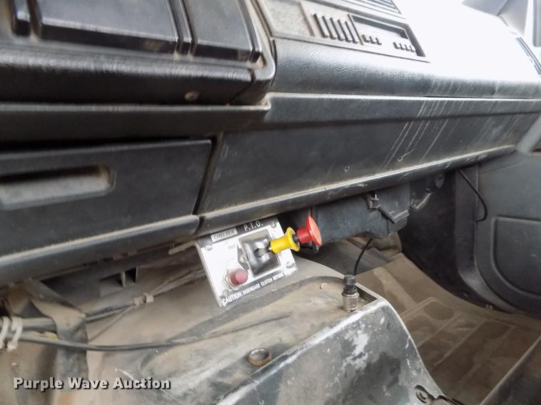 image for item DB9069 1991 GMC TopKick SL rollback truck