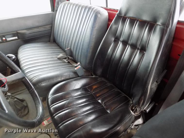 image for item DB9069 1991 GMC TopKick SL rollback truck