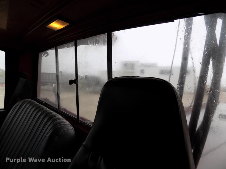 image for item DB9069 1991 GMC TopKick SL rollback truck