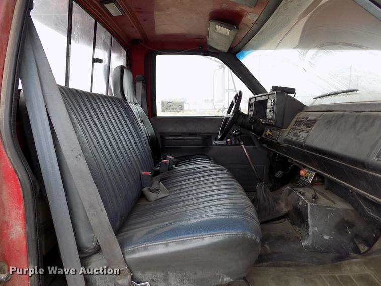 image for item DB9069 1991 GMC TopKick SL rollback truck