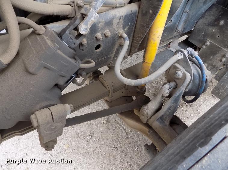 image for item DB9069 1991 GMC TopKick SL rollback truck