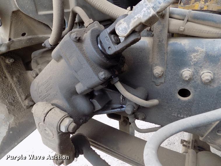 image for item DB9069 1991 GMC TopKick SL rollback truck