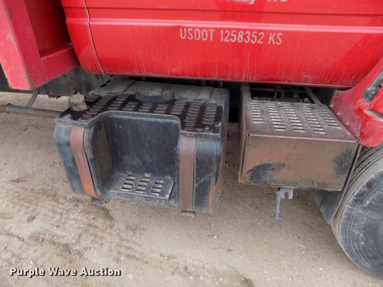 image for item DB9069 1991 GMC TopKick SL rollback truck