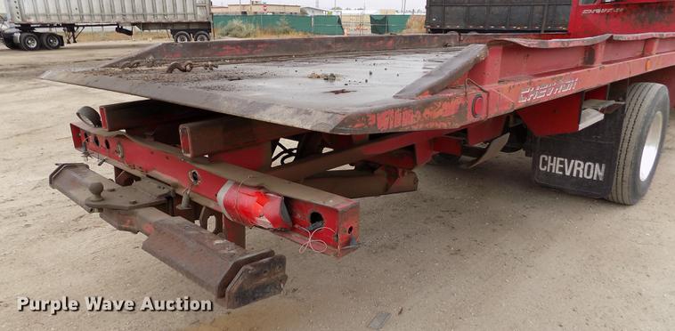 image for item DB9069 1991 GMC TopKick SL rollback truck