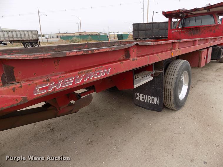 image for item DB9069 1991 GMC TopKick SL rollback truck