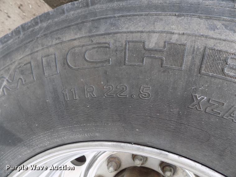 image for item DB9069 1991 GMC TopKick SL rollback truck