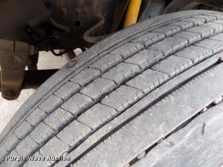 image for item DB9069 1991 GMC TopKick SL rollback truck