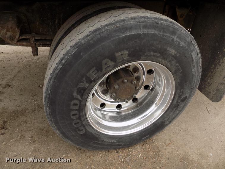 image for item DB9069 1991 GMC TopKick SL rollback truck